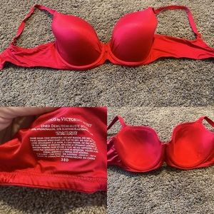 Victoria’s Secret bra